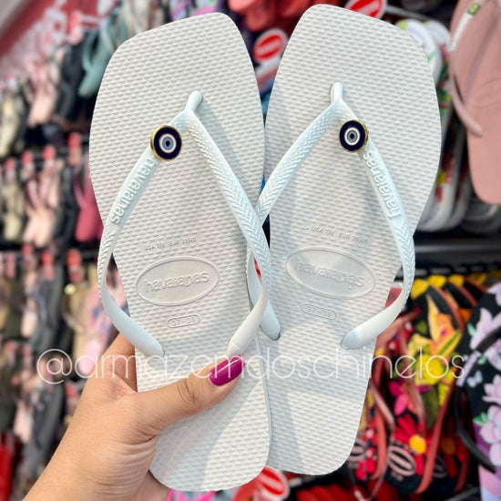 Havaianas Slim Square + Pingente olho grego fixo - Armazém dos Chinelos  