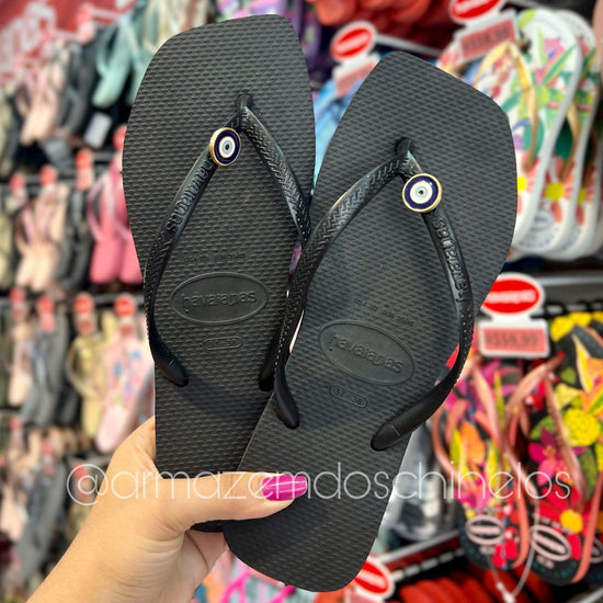 Havaianas Slim Square + Pingente olho grego fixo - Armazém dos Chinelos  