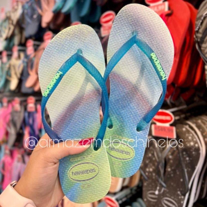 Havaianas Slim Metallic Rainbow - Armazém dos Chinelos  