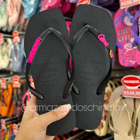 Havaianas Slim Square + Pingente Placa Logo, Borboleta e nome (Gra)