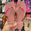 Havaianas Slim Square + Pingente Placa Logo, Borboleta e nome (Clau)