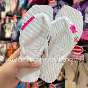 Havaianas Slim Square + Pingente Placa Logo, Borboleta e nome (Sil)