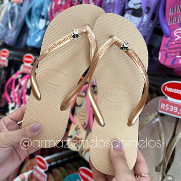 Havaianas Slim (Dourado)+ Pingente