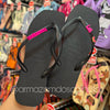 Havaianas Slim Square + Pingente Placa Logo, Borboleta e Nome (Vih)