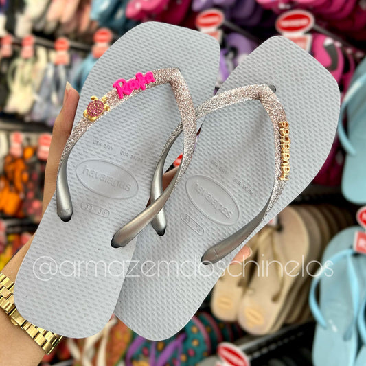 Havaianas Square Glitter - (Cinza Gelo)  + Pingente Nome e Tartaruga - (A até F)