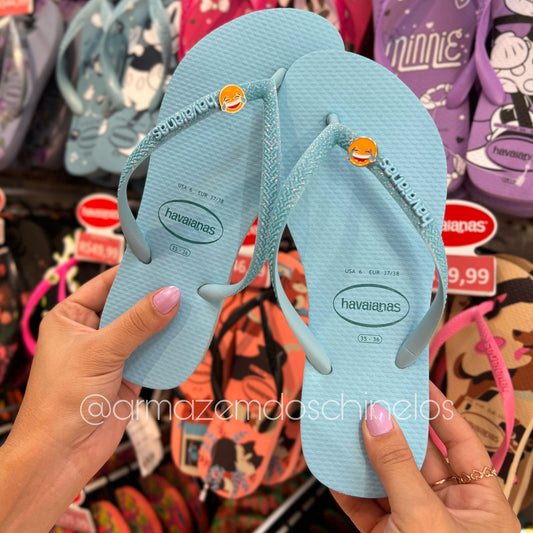 Havaianas Slim Glitter neon + pingente emoji (chorando de rir)