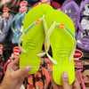 Havaianas Slim Glitter neon + pingente Emoji ( Revirando os Olhos)