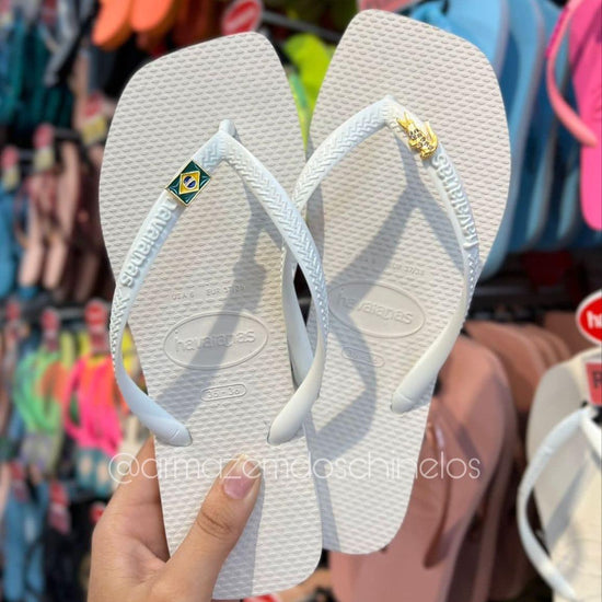 Havaianas Slim Square + PINGENTE JACARÉ E BRASIL - Armazém dos Chinelos  