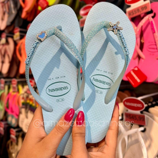 Havaianas Slim Glitter Neon + Pingente Coração e Estrela do mar - Armazém dos Chinelos  