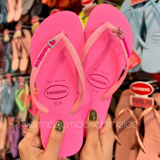 Havaianas Slim Glitter Neon + Pingente Coração e Estrela do mar - Armazém dos Chinelos  