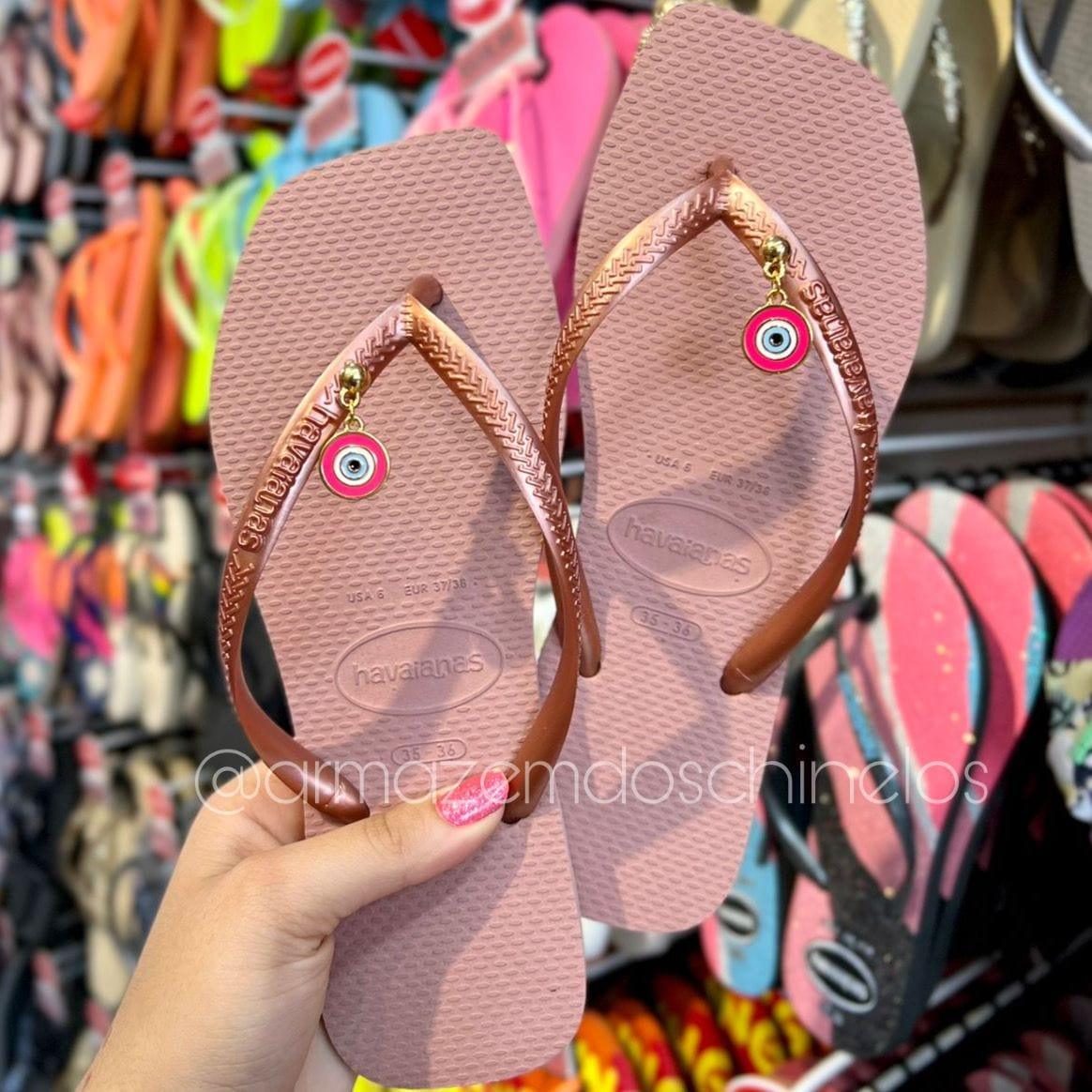 Havaianas Slim Square + Pingente Olho Grego Pink - Armazém dos Chinelos  