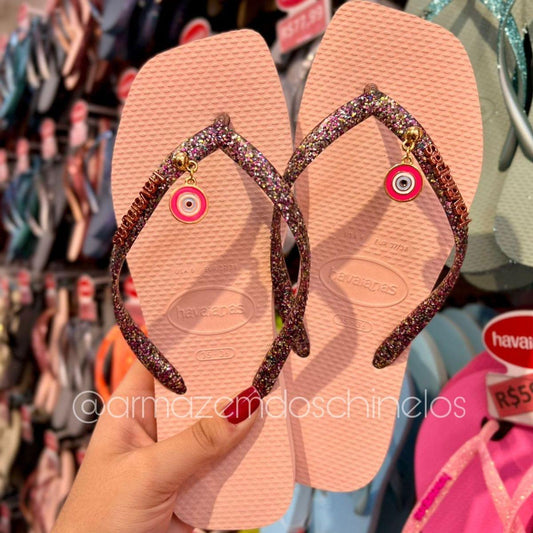 Havaianas Slim Square Logo Metallic + Pingente Olho Grego Pink - Armazém dos Chinelos  