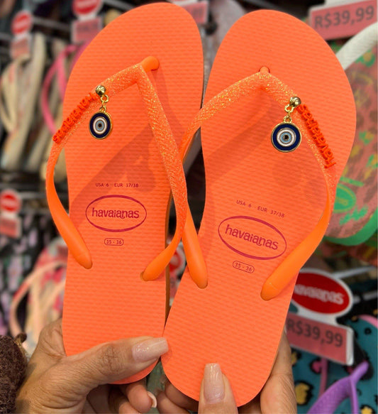 Havaianas Slim Glitter Neon + Pingente Olho Grego - Armazém dos Chinelos  